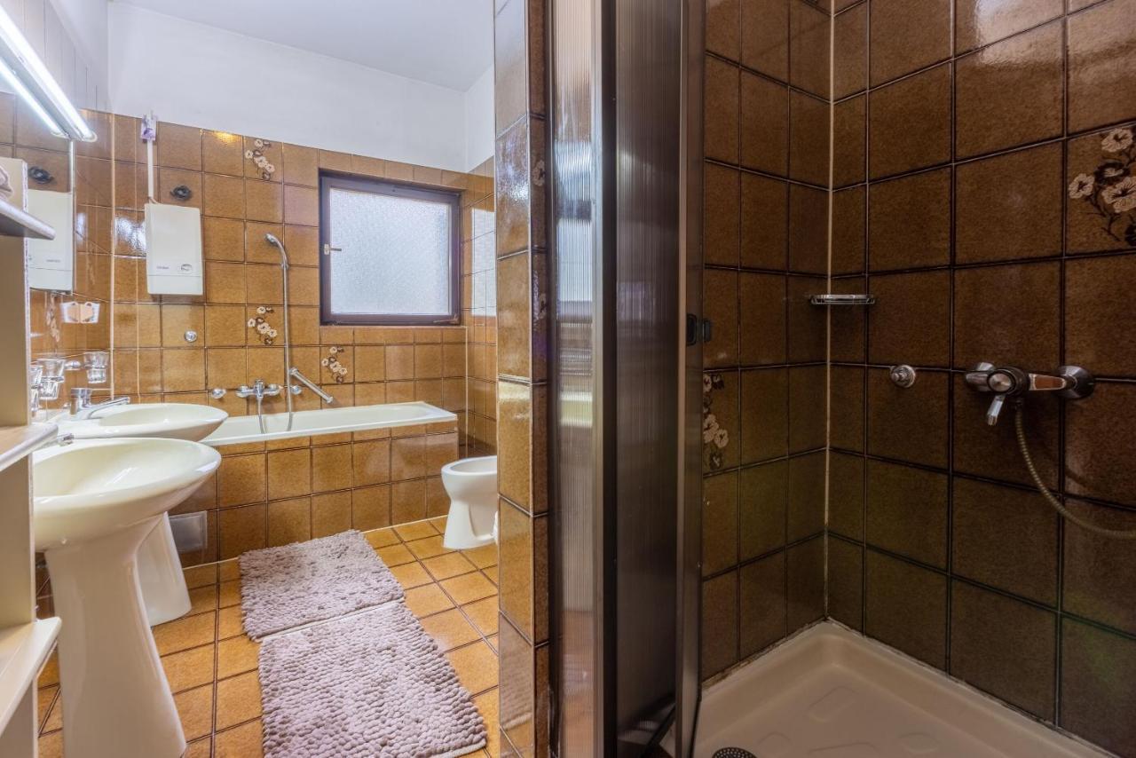 Apartment Suzy Драмаль Екстер'єр фото