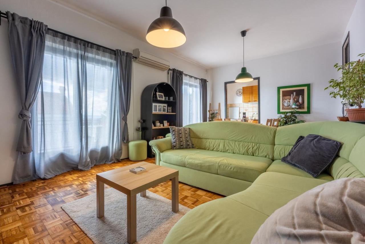 Apartment Suzy Драмаль Екстер'єр фото