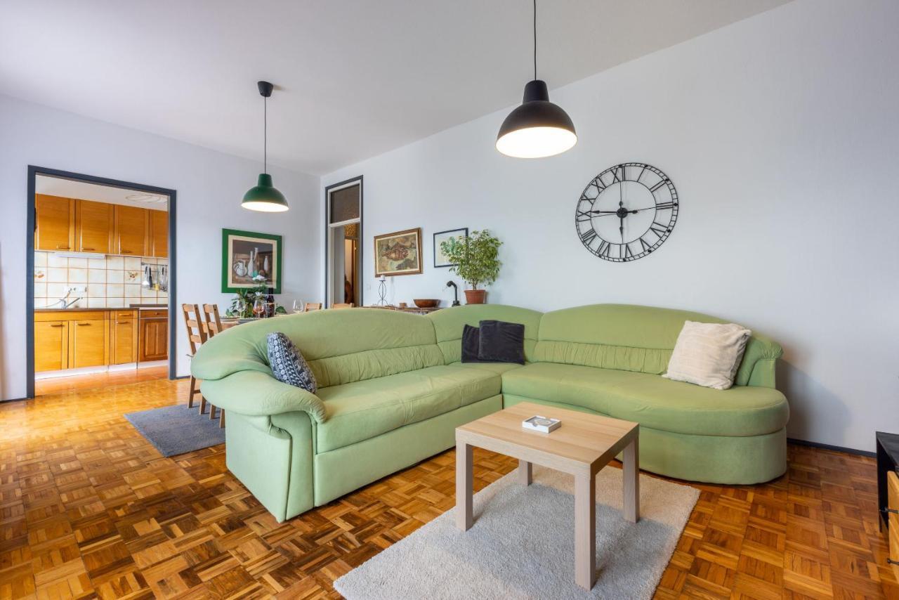 Apartment Suzy Драмаль Екстер'єр фото